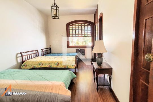 Casa à venda com 5 quartos, 1800m² em Bandeirantes (Pampulha), Belo Horizonte