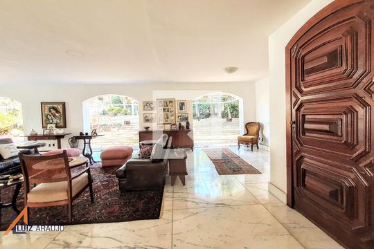 Casa à venda com 5 quartos, 1800m² em Bandeirantes (Pampulha), Belo Horizonte