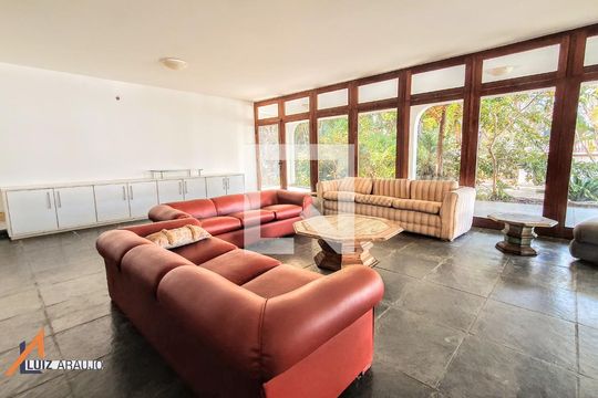 Casa à venda com 5 quartos, 1800m² em Bandeirantes (Pampulha), Belo Horizonte