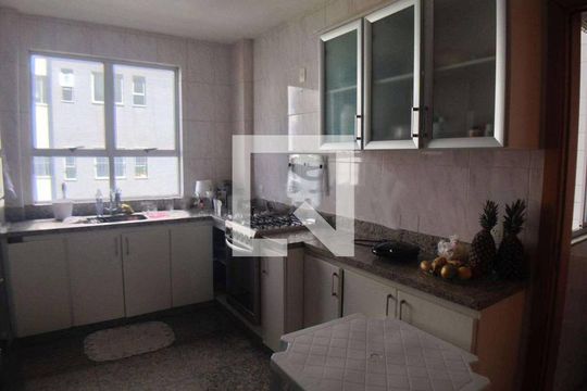 Apartamento à venda com 4 quartos, 142m² em Palmares, Belo Horizonte