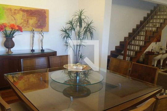 Casa à venda com 4 quartos, 384m² em Fernão Dias, Belo Horizonte