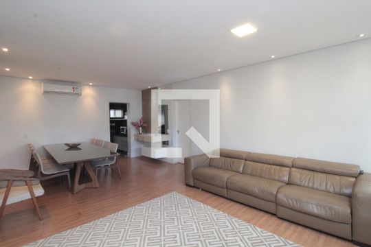 Apartamento à venda com 4 quartos, 175m² em Santa Lúcia, Belo Horizonte
