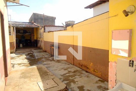 Casa à venda com 5 quartos, 396m² em Esplanada, Belo Horizonte
