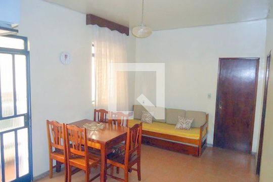 Casa à venda com 5 quartos, 396m² em Esplanada, Belo Horizonte