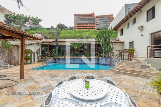 Casa à venda com 4 quartos, 760m² em São Bento, Belo Horizonte