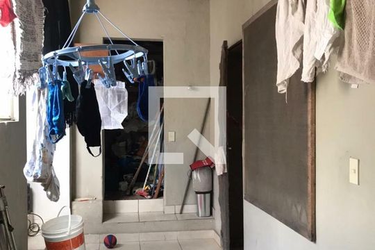 Casa à venda com 3 quartos, 218m² em Concórdia, Belo Horizonte