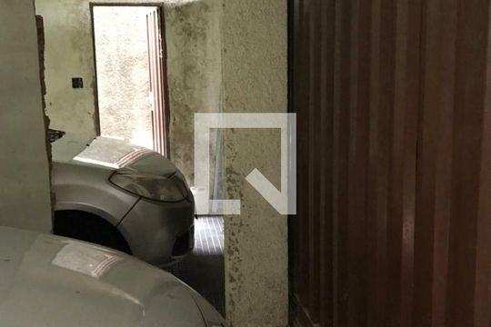 Casa à venda com 3 quartos, 218m² em Concórdia, Belo Horizonte