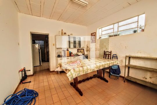 Casa à venda com 4 quartos, 217m² em Sagrada Família, Belo Horizonte