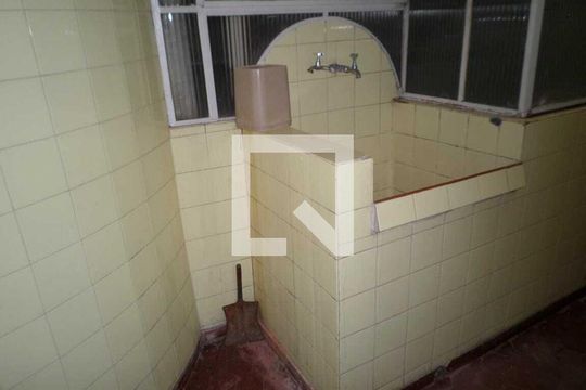 Apartamento à venda com 3 quartos, 220m² em Centro, Belo Horizonte