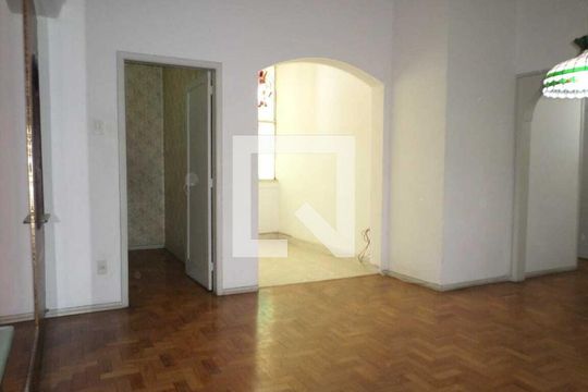 Apartamento para alugar com 3 quartos, 220m² em Centro, Belo Horizonte