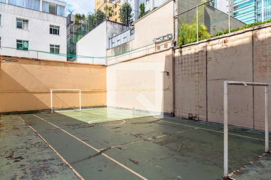 Apartamento à venda com 4 quartos, 195m² em Funcionários, Belo Horizonte