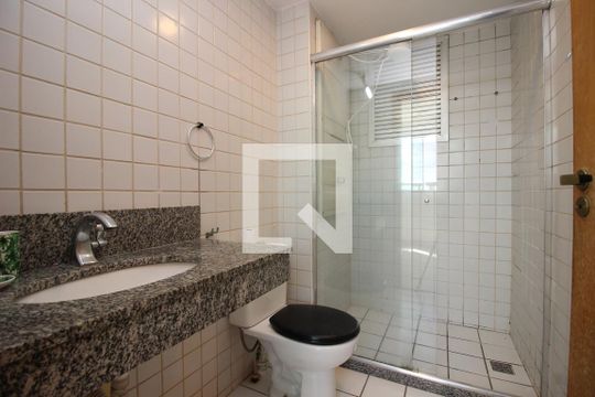 Banheiro Social de apartamento para alugar com 1 quarto, 68m² em Taguatinga Centro (taguatinga), Brasília