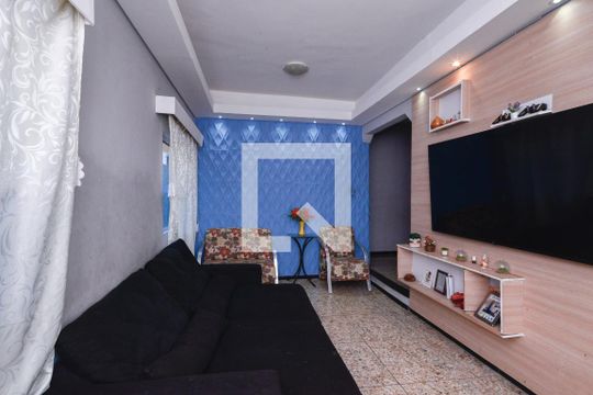 Casa à venda com 4 quartos, 293m² em Rio Branco, Belo Horizonte
