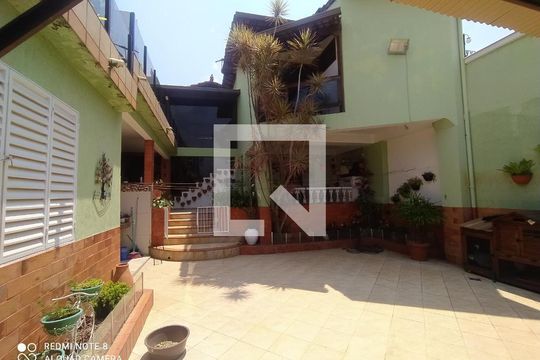 Casa à venda com 2 quartos, 250m² em Planalto, Belo Horizonte