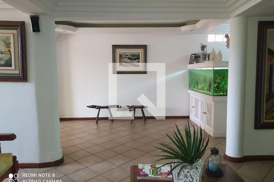 Casa à venda com 2 quartos, 250m² em Planalto, Belo Horizonte