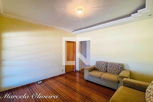 Casa à venda com 4 quartos, 222m² em Palmeiras, Belo Horizonte
