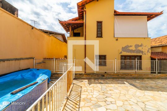 Casa para alugar com 7 quartos, 420m² em Palmares, Belo Horizonte
