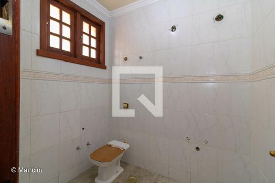 Casa para alugar com 7 quartos, 420m² em Palmares, Belo Horizonte