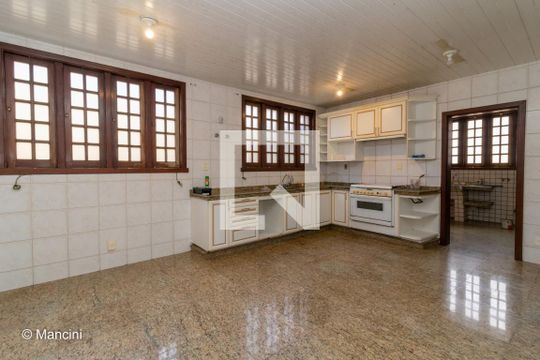 Casa para alugar com 7 quartos, 420m² em Palmares, Belo Horizonte