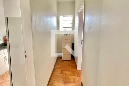 Casa à venda com 3 quartos, 144m² em Santo Antônio, Belo Horizonte