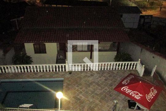 Casa à venda com 3 quartos, 360m² em Nova Cachoeirinha, Belo Horizonte