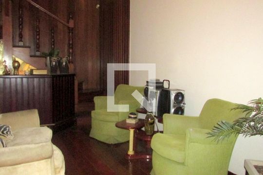 Casa à venda com 3 quartos, 360m² em Nova Cachoeirinha, Belo Horizonte
