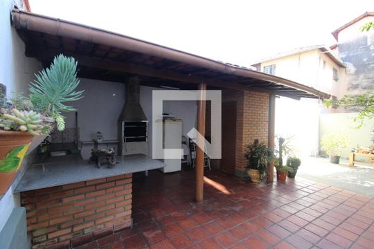 Casa à venda com 6 quartos, 320m² em Havaí, Belo Horizonte