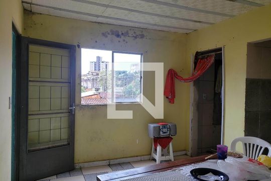 Casa à venda com 2 quartos, 340m² em Ouro Preto, Belo Horizonte