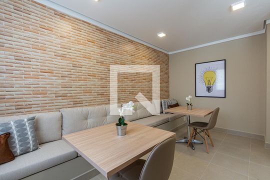 Sala de Estudos de apartamento para alugar com 2 quartos, 32m² em Parque Munhoz, São Paulo