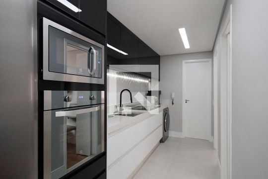 Cozinha de apartamento para alugar com 2 quartos, 39m² em Vila Buarque, São Paulo