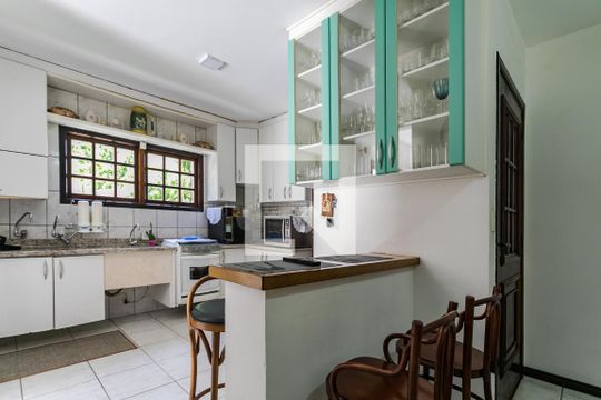 Cozinha de casa para alugar com 3 quartos, 306m² em Vila Oliveira, Mogi das Cruzes