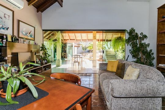 Sala de Lareira de casa para alugar com 3 quartos, 306m² em Vila Oliveira, Mogi das Cruzes