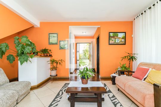 Sala de Estar de casa para alugar com 3 quartos, 306m² em Vila Oliveira, Mogi das Cruzes