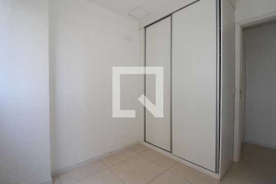 Quarto  de apartamento para alugar com 2 quartos, 65m² em Taguatinga Sul, Brasília