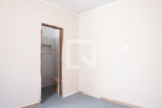 Casa para alugar com 1 quarto, 45m² em Parque Maria Domitila, São Paulo
