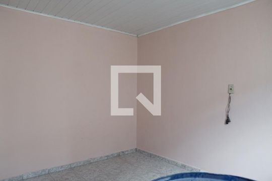 Quarto de casa para alugar com 1 quarto, 45m² em Parque Maria Domitila, São Paulo