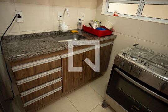 Cozinha - Armários de casa de condomínio para alugar com 3 quartos, 100m² em Vila Moraes, São Paulo