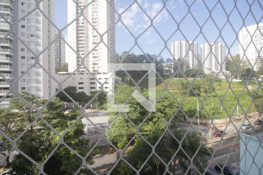 Vista da suíte de apartamento à venda com 2 quartos, 67m² em Vila Andrade, São Paulo