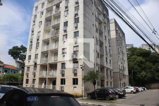 Fachada de apartamento à venda com 2 quartos, 52m² em Taquara, Rio de Janeiro