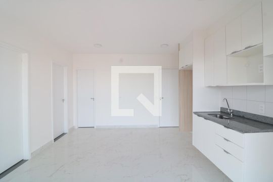 Sala/Cozinha de apartamento à venda com 2 quartos, 45m² em Vila Invernada, São Paulo