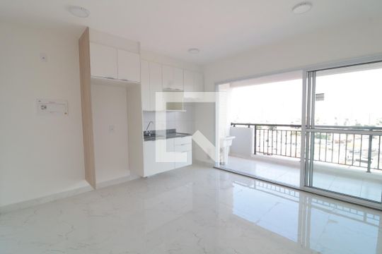 Sala/Cozinha de apartamento à venda com 2 quartos, 45m² em Vila Invernada, São Paulo