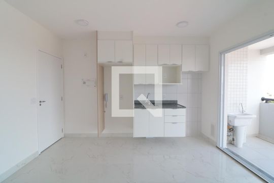 Sala/Cozinha de apartamento à venda com 2 quartos, 45m² em Vila Invernada, São Paulo
