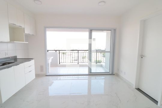 Sala/Cozinha de apartamento à venda com 2 quartos, 45m² em Vila Invernada, São Paulo