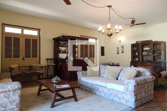 Sala 1 de casa à venda com 8 quartos, 680m² em Anil, Rio de Janeiro
