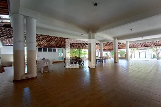 Garagem de casa à venda com 8 quartos, 680m² em Anil, Rio de Janeiro