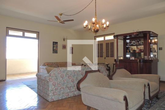 Sala 1 de casa à venda com 8 quartos, 680m² em Anil, Rio de Janeiro