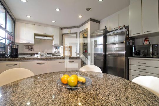 Apartamento à venda com 4 quartos, 280m² em Serra, Belo Horizonte