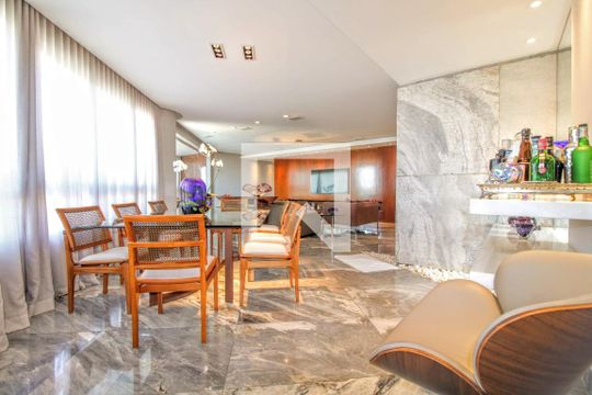 Apartamento à venda com 4 quartos, 280m² em Serra, Belo Horizonte