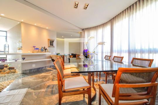 Apartamento à venda com 4 quartos, 280m² em Serra, Belo Horizonte