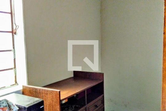Casa à venda com 3 quartos, 340m² em Carlos Prates, Belo Horizonte